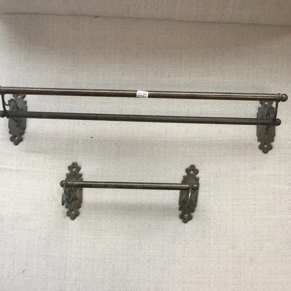 Matching Vintage Towel Racks - Picture 1 of 9